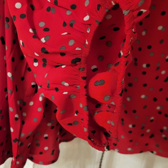Maurices Red w Polka Dot 3x Top - Picture 6 of 6